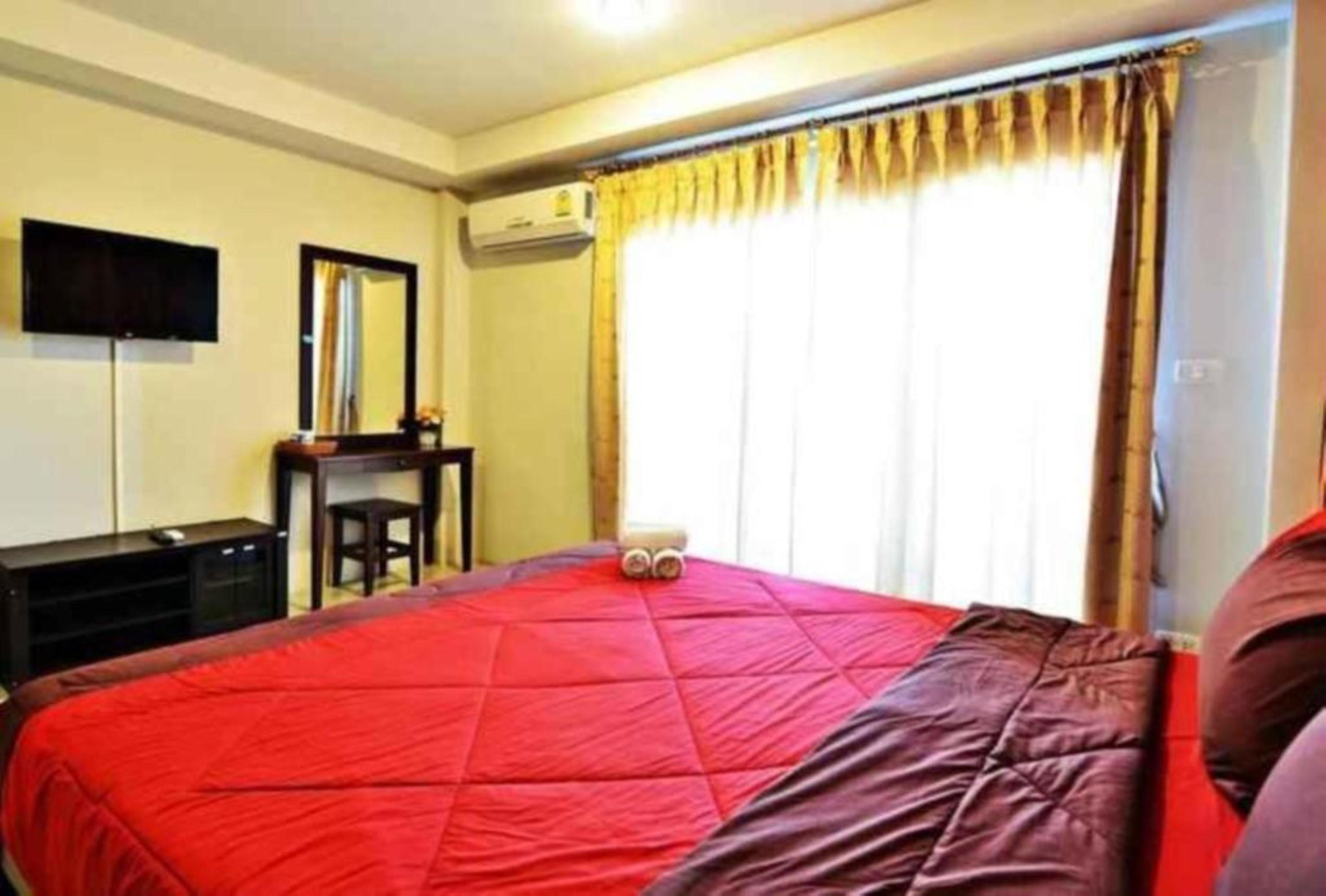 The Day Hotel Chonburi Buitenkant foto