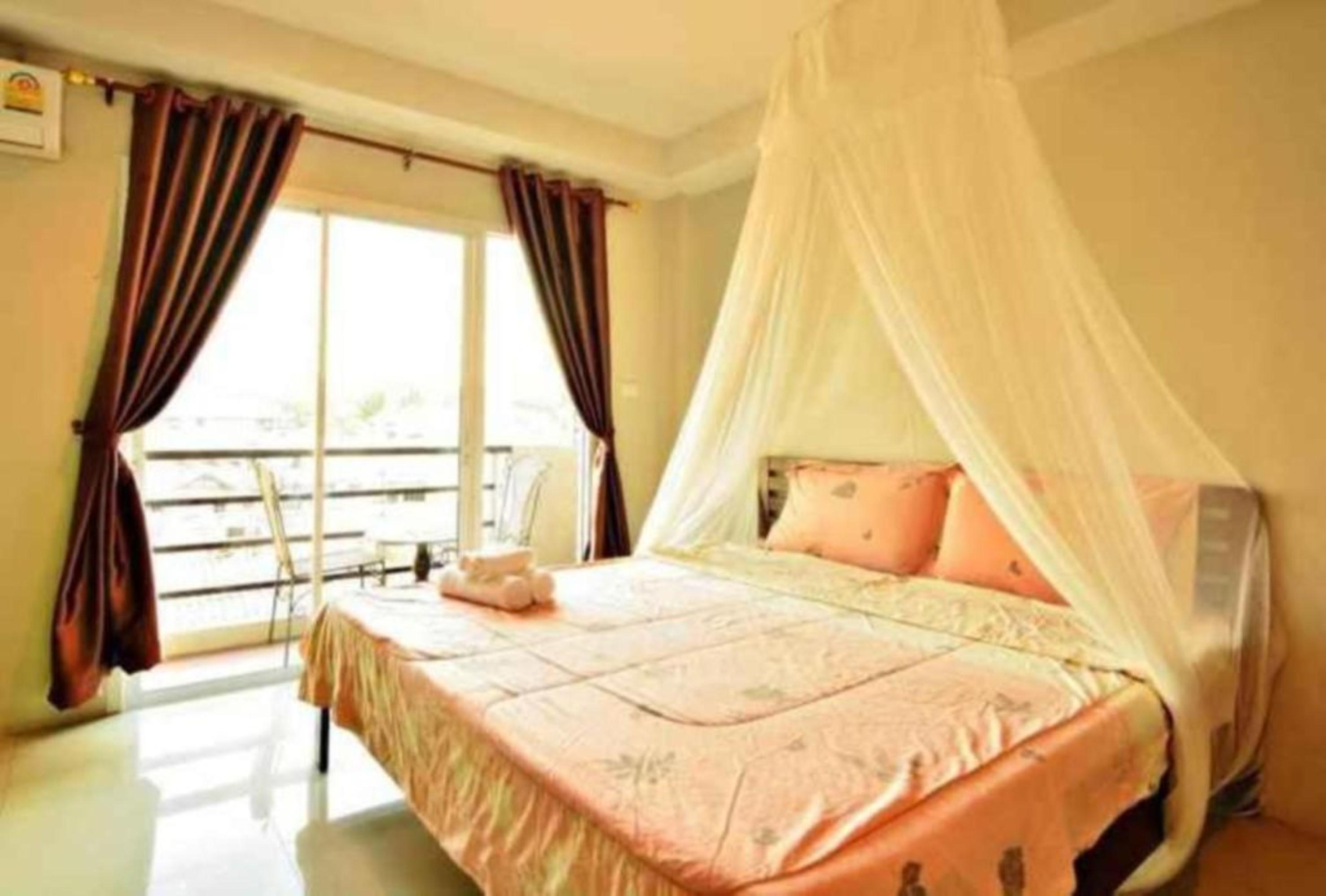 The Day Hotel Chonburi Buitenkant foto