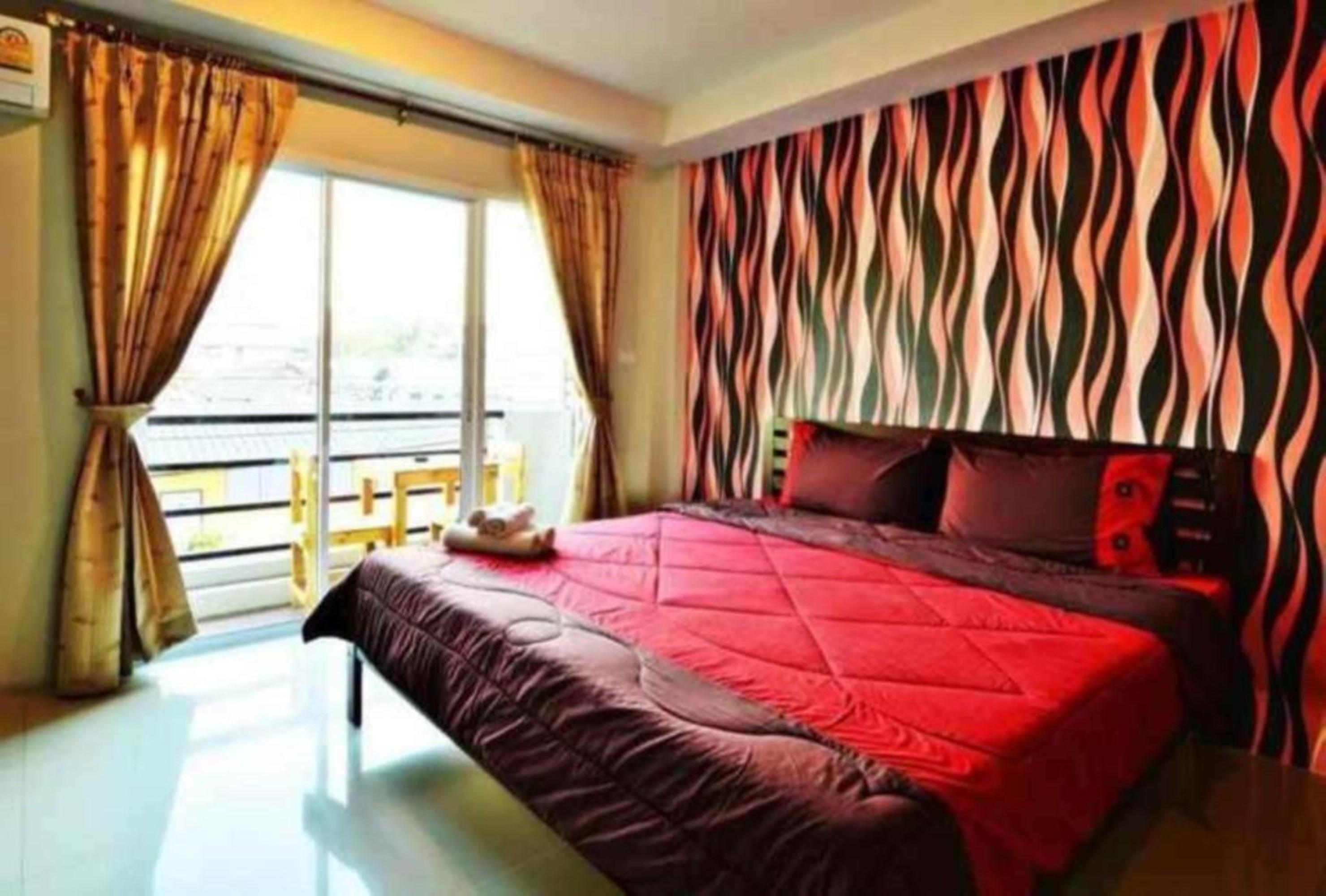 The Day Hotel Chonburi Buitenkant foto