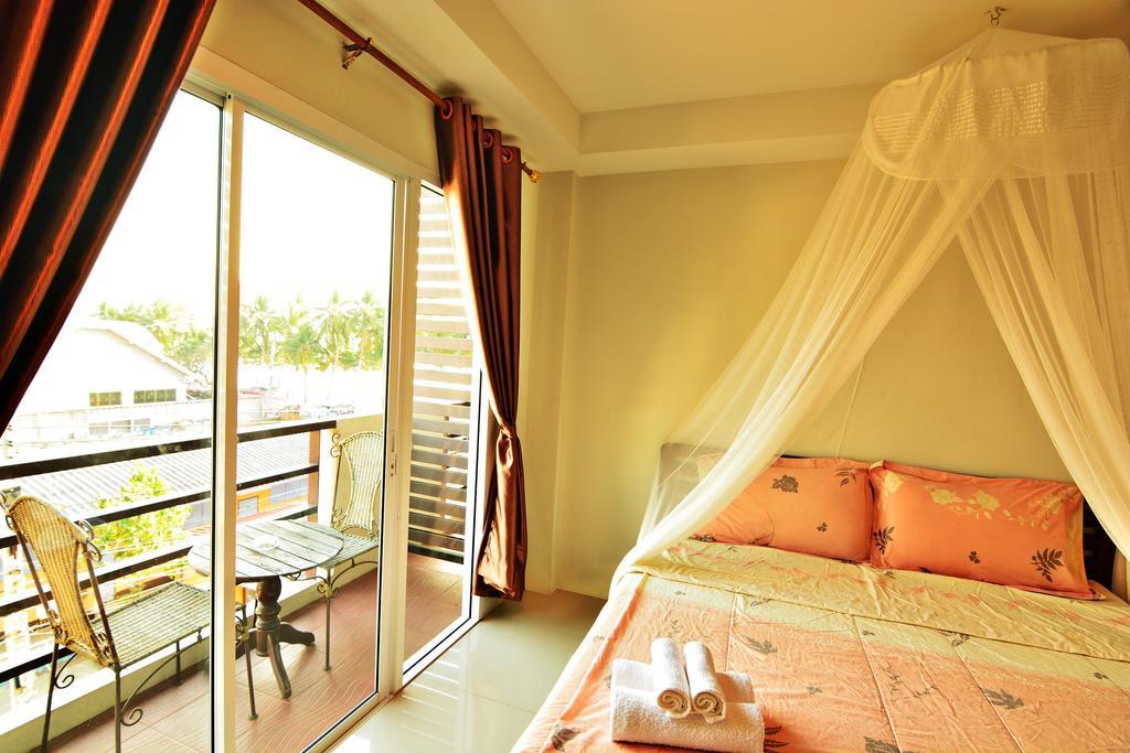 The Day Hotel Chonburi Kamer foto