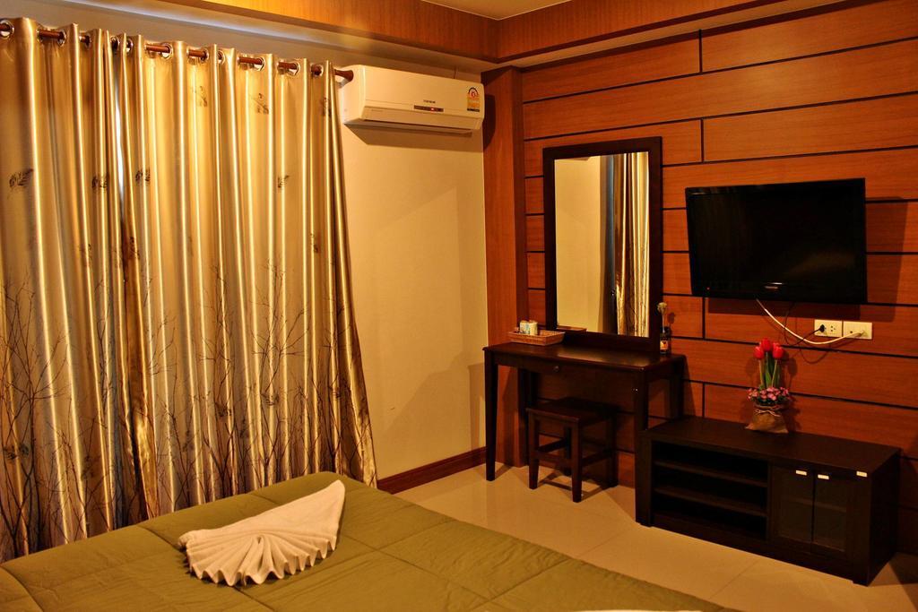 The Day Hotel Chonburi Kamer foto