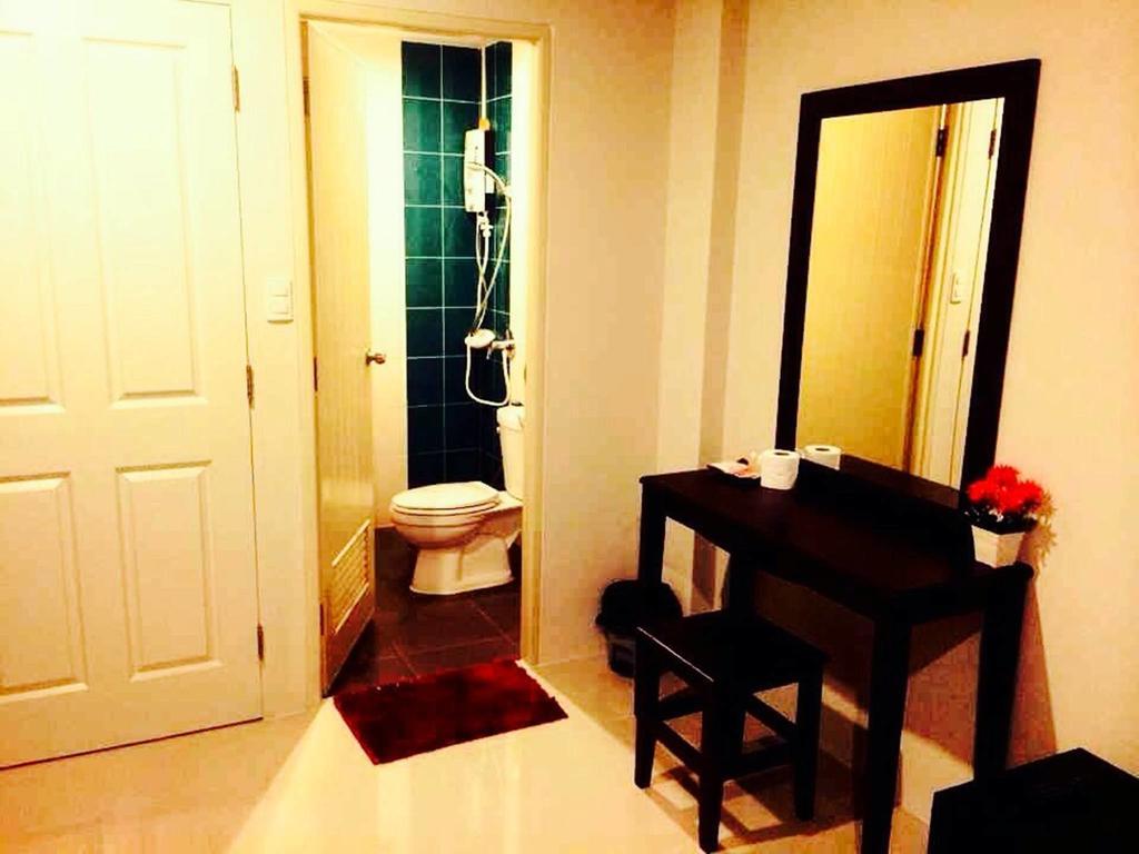 The Day Hotel Chonburi Kamer foto