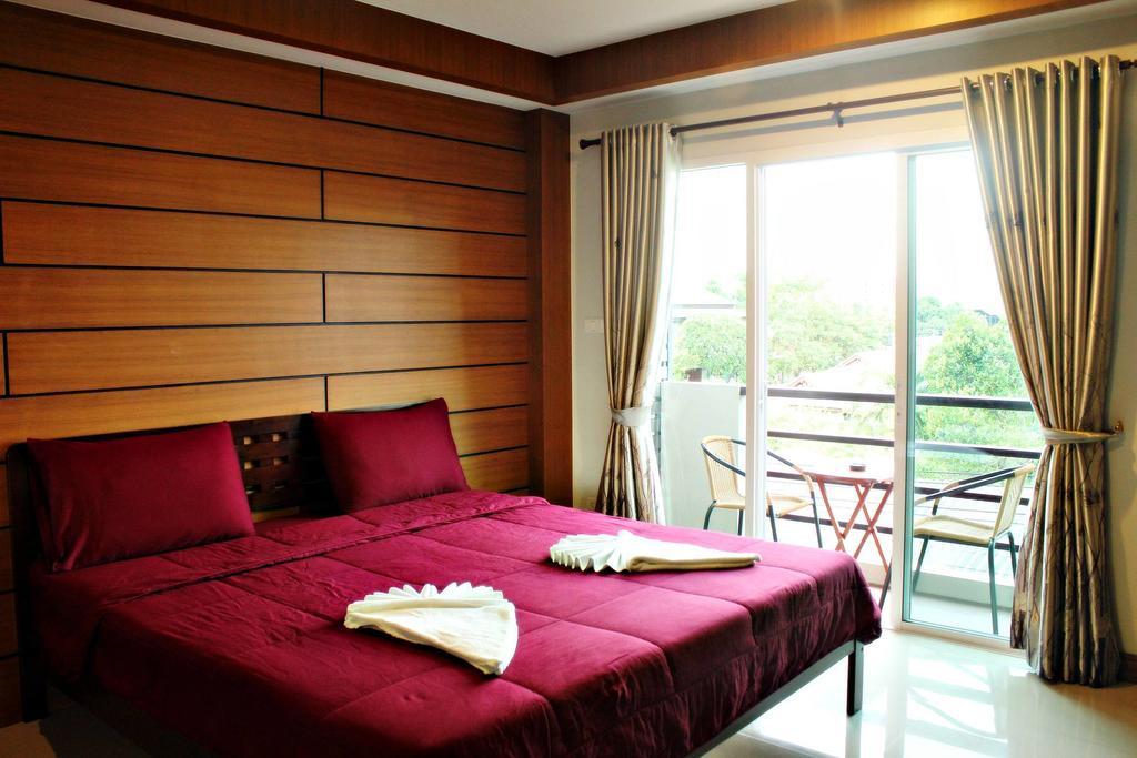 The Day Hotel Chonburi Kamer foto