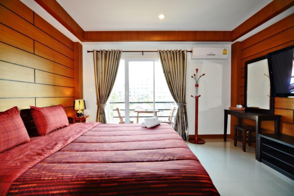 The Day Hotel Chonburi Buitenkant foto