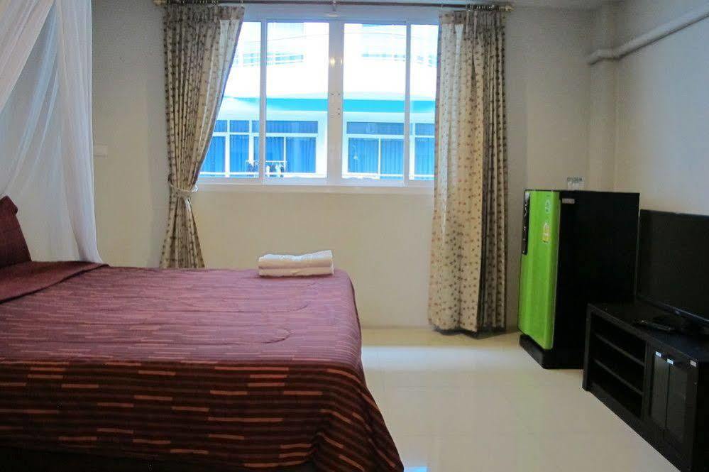 The Day Hotel Chonburi Buitenkant foto